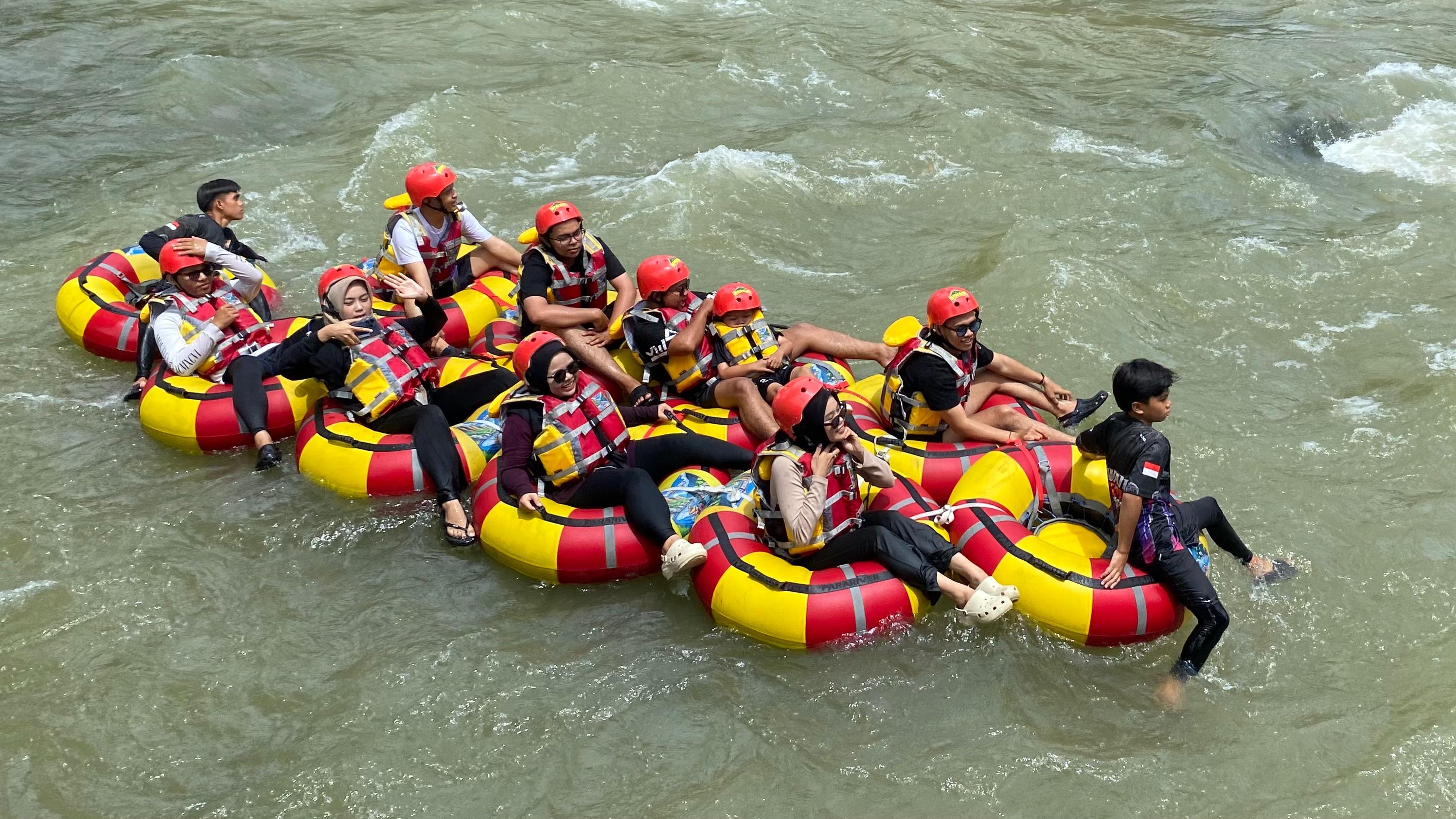 River Tubing 1